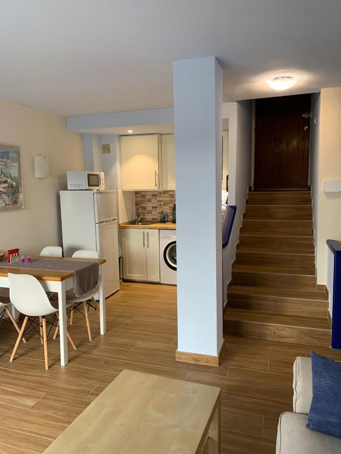 Cosy Apartment In L Escala, 7 Mins Walk To The Closest Beach, Riells L' Escala Exterior foto