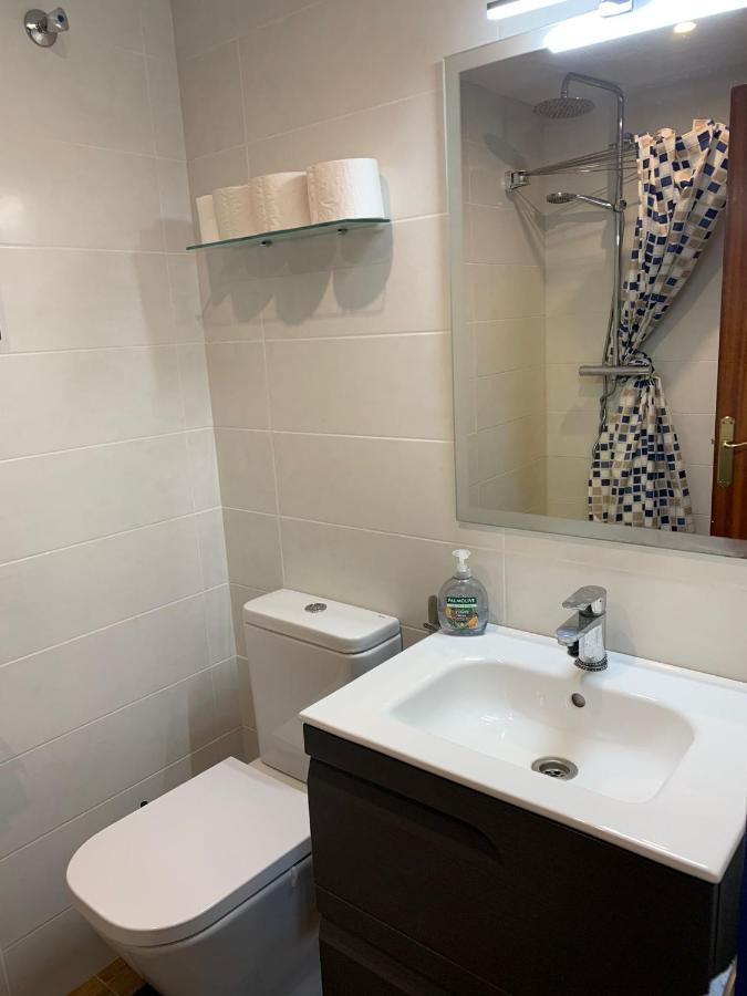 Cosy Apartment In L Escala, 7 Mins Walk To The Closest Beach, Riells L' Escala Exterior foto