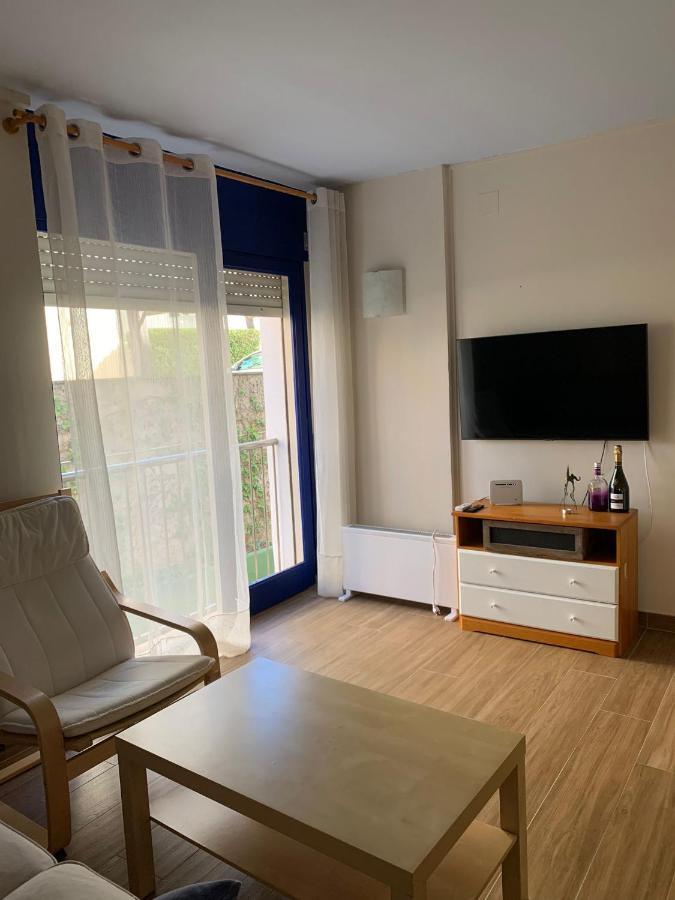 Cosy Apartment In L Escala, 7 Mins Walk To The Closest Beach, Riells L' Escala Exterior foto